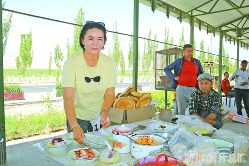 搬下山来天地宽 日子越过越舒坦_ 专题专栏_ 塔什库尔干县政府门户